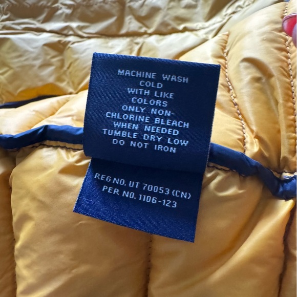 Solaris Men's Puffer Vest - Picture 7 of 8